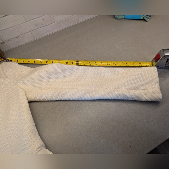 Vince Wool Blazer in Herringbone Tweed Cream - Picture 11 of 13